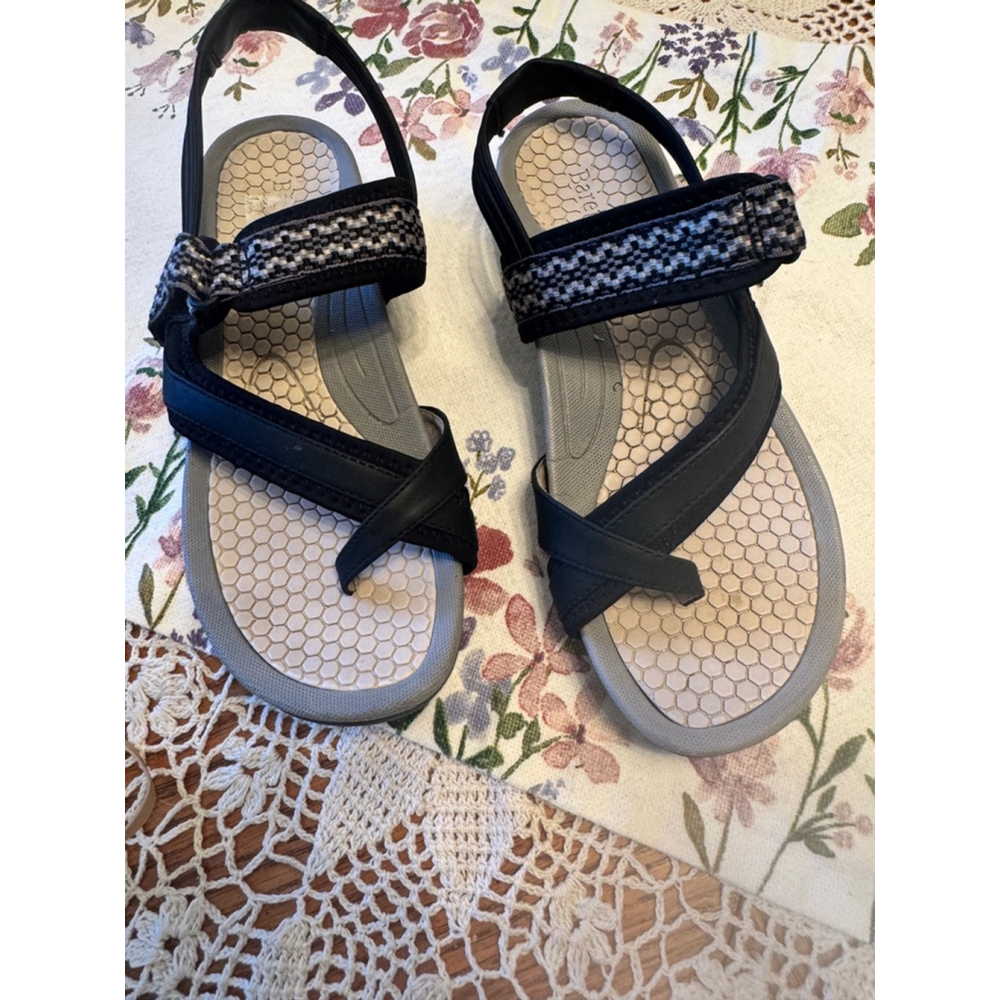 Women's Baretraps Sandals Size 7.5 Black